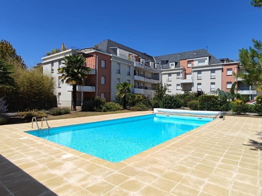 Ferienwohnung Voyage En Touraine Fondettes Exterior foto